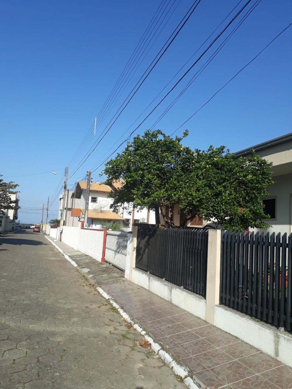 Casa De Praia Navegantes - 100 Metros Do Mar المظهر الخارجي الصورة
